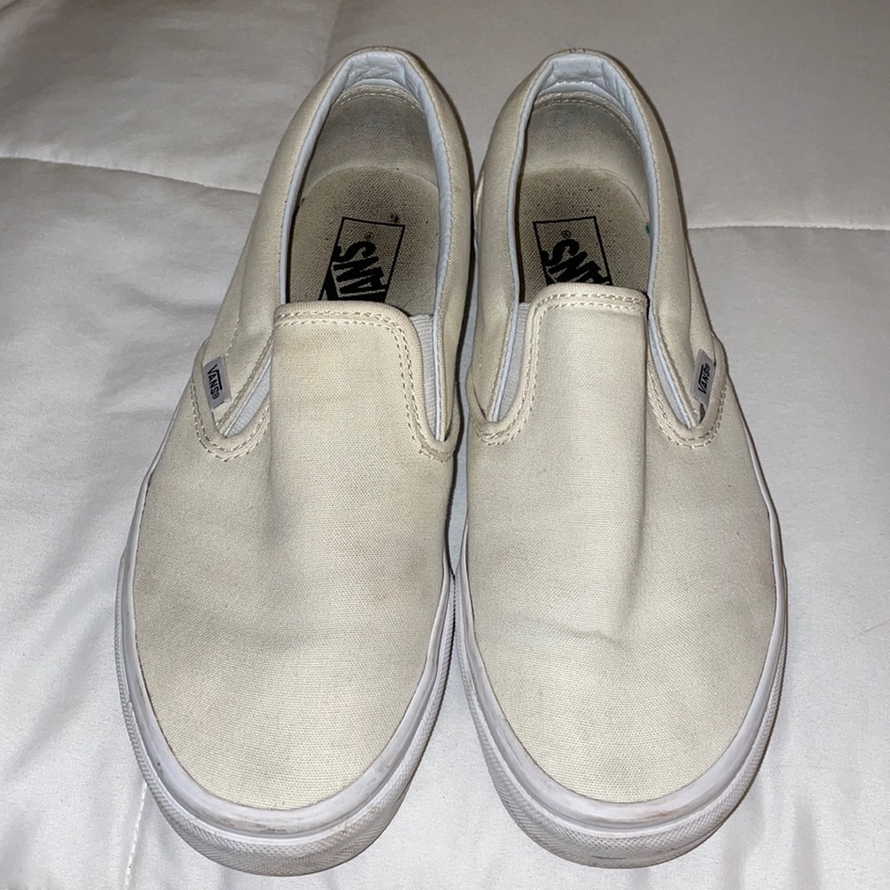 Cream Vans— good condition